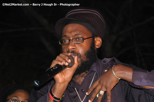 Tarrus Riley, Jimmy Riley, and Dwayne Stephensen - Money Cologne Promotions in association with "British Link Up" presents Summer Jam featuring She's Royal Tarrus Riley & Jimmy Riley - Plus Ras Slick, Sham Dawg, and Whiskey Bagio @ Roots Bamboo, Norman Manley Boulevard, Negril, Jamaica W.I. - Backed up Dean Fraser & The Hurricanne Band - MC Barry G and Rev. BB - July 25, 2007 - Negril Travel Guide.com, Negril Jamaica WI - http://www.negriltravelguide.com - info@negriltravelguide.com...!