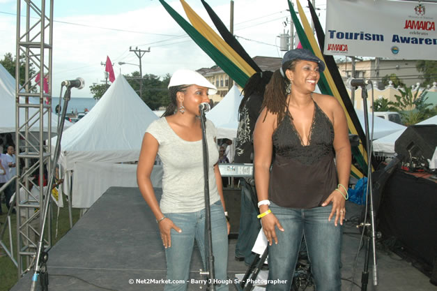 The Ministry of Toursim & The Jamaica Tourist Board present Tourism Awareness Concert in Commemoration of the Start of the 07/08 Winter Tourist Season - Guest Performers: Third World, Tessane Chin, Etana, Assassin, One Third, Christopher Martin, Gumption Band - Saturday, December 15, 2007 - Old Hospital Site, on the Hip Strip, Montego Bay, Jamaica W.I. - Photographs by Net2Market.com - Barry J. Hough Sr, Photographer - Negril Travel Guide, Negril Jamaica WI - http://www.negriltravelguide.com - info@negriltravelguide.com...!