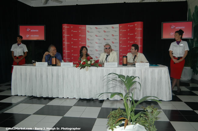 Press Conference - Virgin Atlantic Inaugural Flight To Montego Bay, Jamaica Photos - Sir Richard Bronson, President & Family, and 450 Passengers - Press Conference at the Royal Pavillion, Half Moon Resort, Montego Bay, Jamaica - Tuesday, July 4, 2006 - Negril Travel Guide, Negril Jamaica WI - http://www.negriltravelguide.com - info@negriltravelguide.com...!