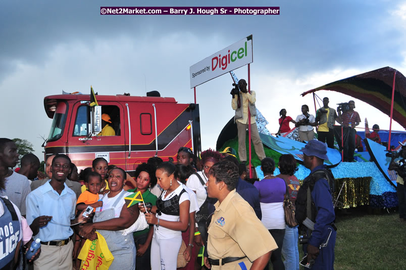 The City of Montego Bay Welcomes Our 2008 Olympians - Western Motorcade - Civic Ceremony - A Salute To Our Beijing Heros - Sam Sharpe Square, Montego Bay, Jamaica - Tuesday, October 7, 2008 - Photographs by Net2Market.com - Barry J. Hough Sr. Photojournalist/Photograper - Photographs taken with a Nikon D300 - Negril Travel Guide, Negril Jamaica WI - http://www.negriltravelguide.com - info@negriltravelguide.com...!